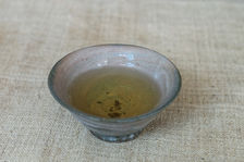 Infusion d'un jeune puerh <span class='translation'>(Pu Er tea)</span> brut