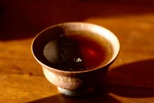 Infusion d'un puerh <span class='translation'>(Pu Er tea)</span> brut de 15 ans d'age