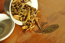  puerh <span class='translation'>(Pu Er tea)</span> leaves infused Copyright Sébastien Vacuithé