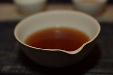 Liqueur d'un puerh <span class='translation'>(Pu Er tea)</span> agé