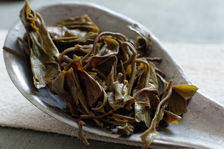 Feuilles de puerh <span class='translation'>(Pu Er tea)</span> infusées