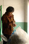 Zhai Guo Ting dripping Maocha and buying a small local farmers