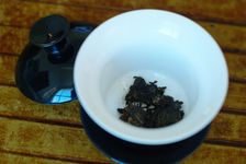 3 grammes de thé dans un gaiwan de 150 millilitres