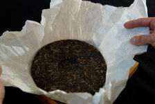  Unpacking a cake puerh