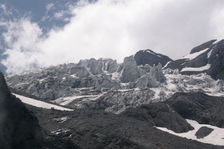 Hautes montagnes dans le nord du Yunnan