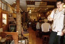  Yabo cha fang in Hong Kong