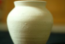  Drops appearing on the surface of a porous jar full of water