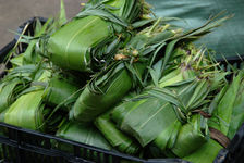 Feuilles vendues sur les marchés pour la confection des Zongzi