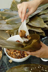  Making Zongzi