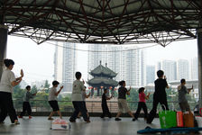 Tai Qi in the streets of Chengdu