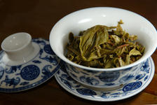 Infused leaves the square Banzhang Lao Sheng Chen 2010