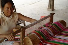  Weaving traditional Jino